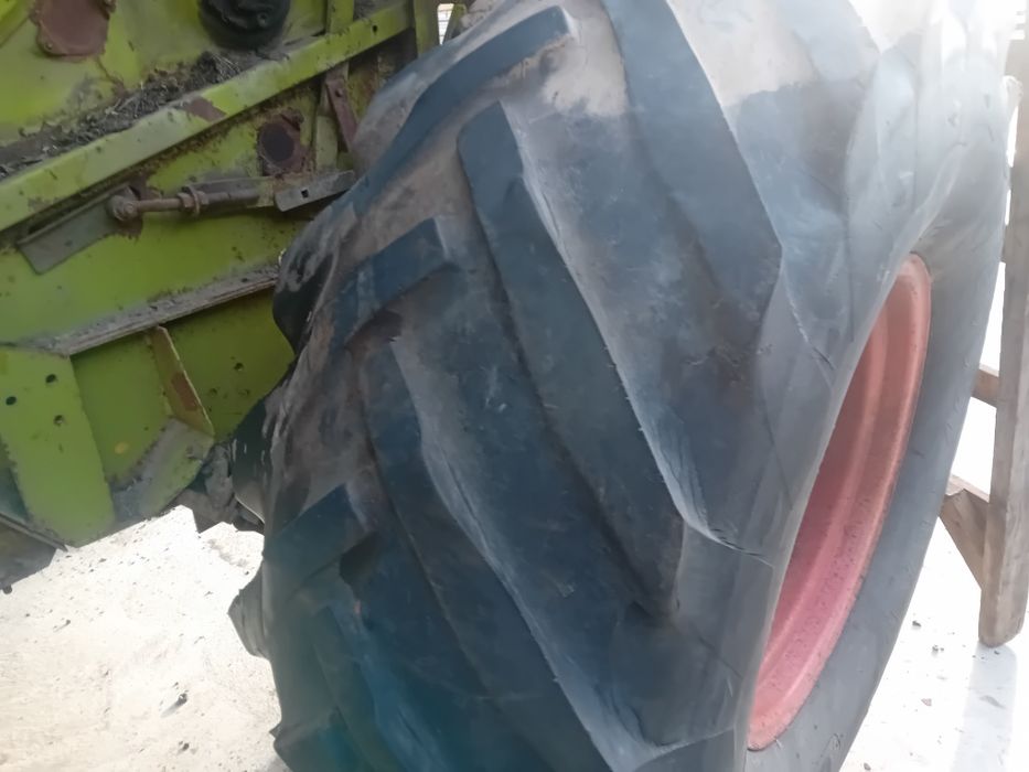 Kola opony 23.1 x 26 bizon claas