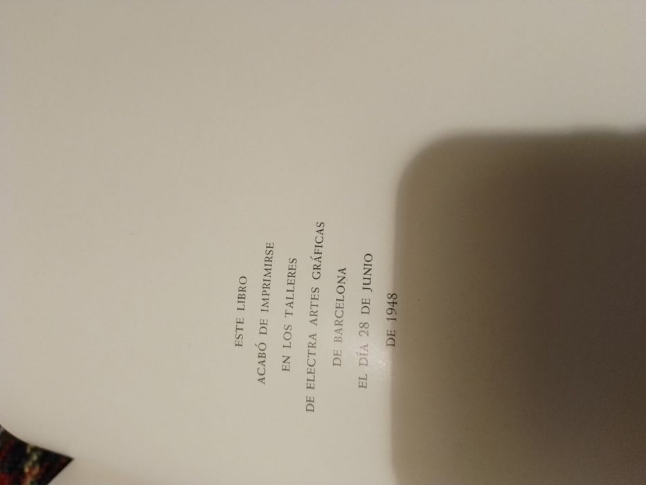 Revistas Vivre cotés de Paris cada 2E.-Revistas Hola cada 2E Desde 2E.