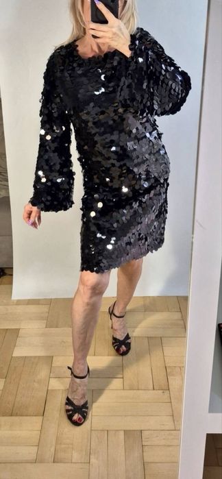 Przepiękna wieczorowa czarna sukienka zdobiona cekinami 2XL 44