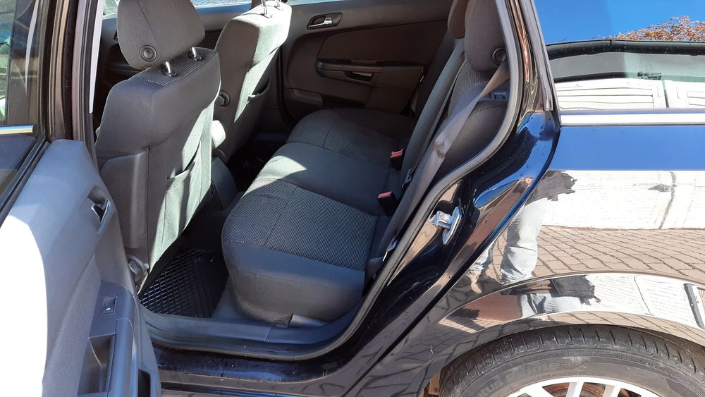 Opel Astra Kombi 1.8 benzyna + LPG 2008r.