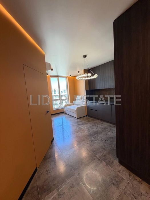 Продам 1,5 кімн. квартиру 43 м² у ЖК KRONA house, Ужгород, 9/9 пов. Забронюй зараз!