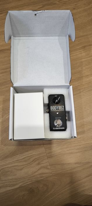 Pedal para guitarra acústica