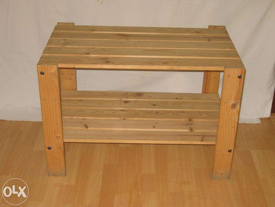 Mesa articulada em pinho