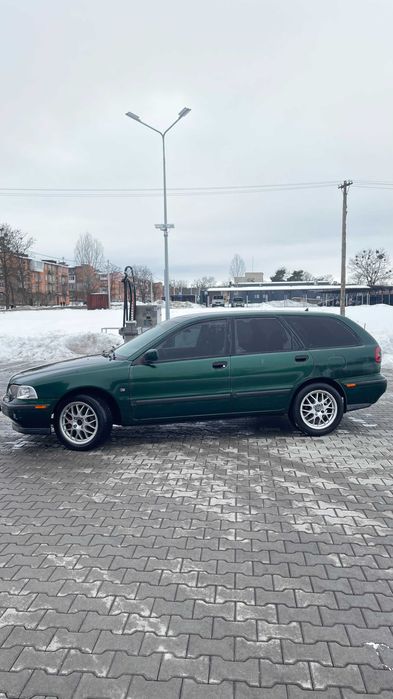 Volvo V40 1.8 Газ/бензин