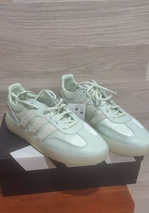 Кросівки жіночі оригінал