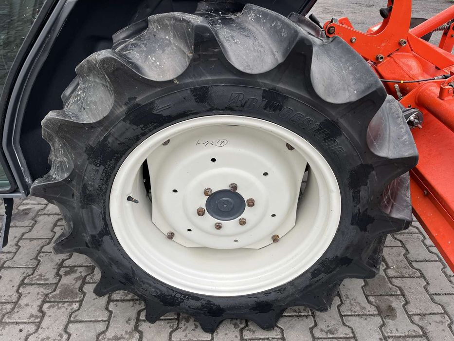 Мінітрактор Кубота з фрезою гл 301