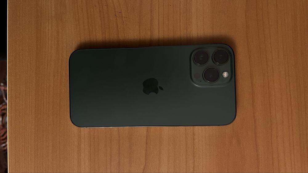 Продам Iphone 13 Pro Max