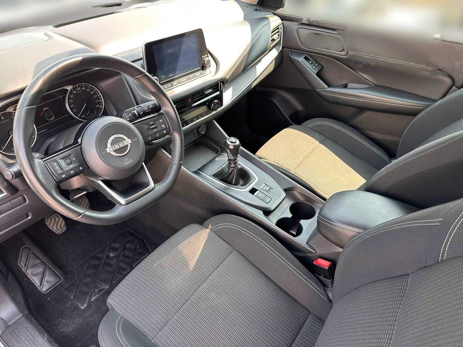 NISSAN Qashqai III (J12) 1.3 DIG-T 140 cv de 2023 Salvado