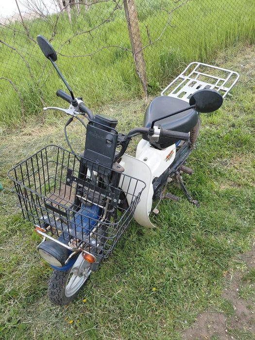Мопед Suzuki Birdie