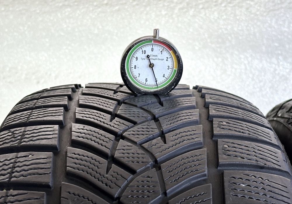 Автошини колеса резина 235/55 R19 Goodyear Ultra Grip 2020 рік