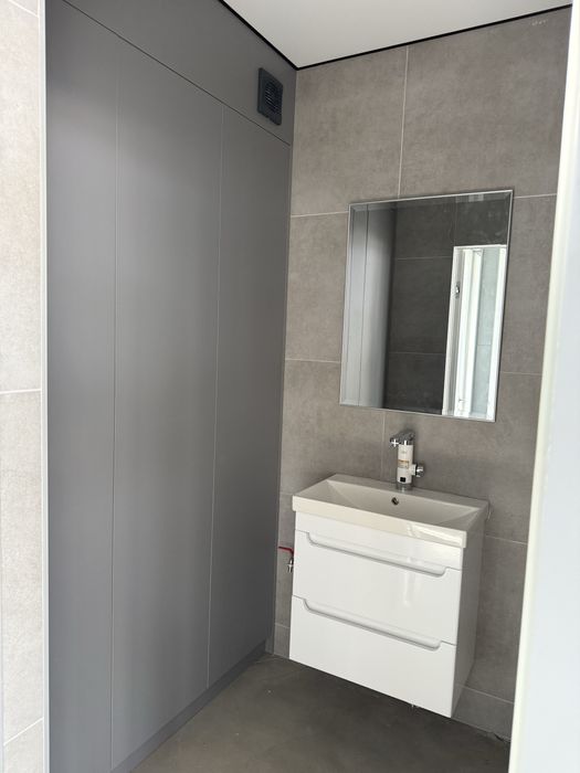 Продам комерційні приміщення. Світло є завжди !