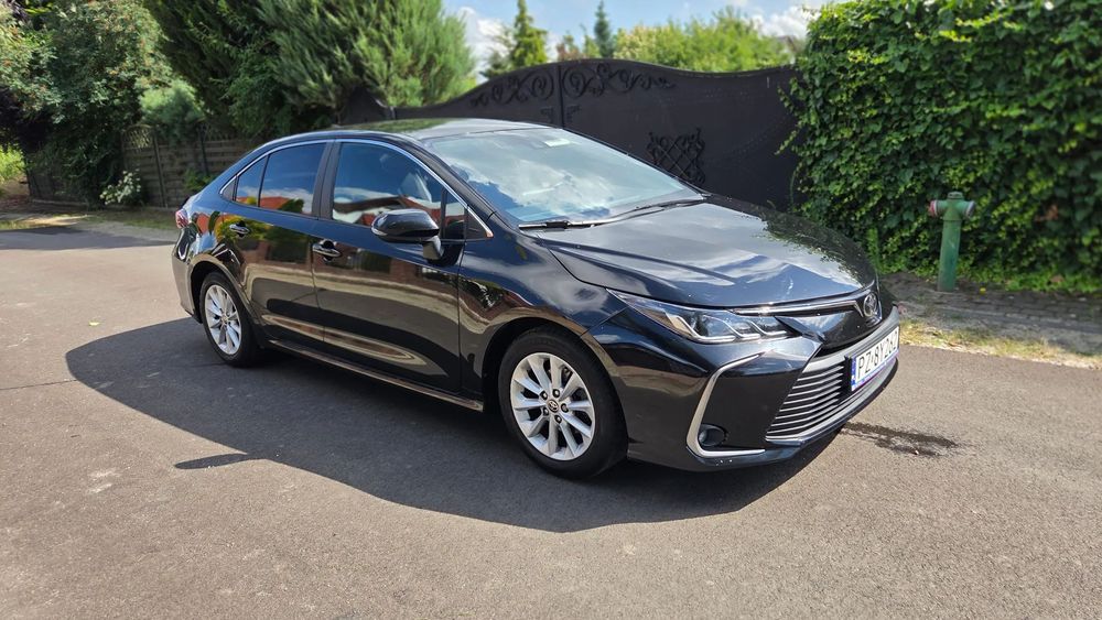 Toyota Corolla 2023 rok 1,5 125 KM Salonowa Serwisowana Benzyna Zamiana