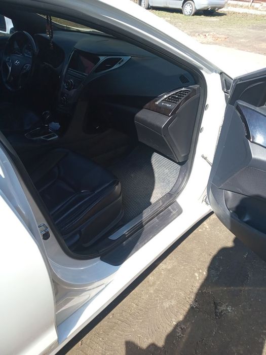 Продам комфортний автомобіль Hyunday Grandeur