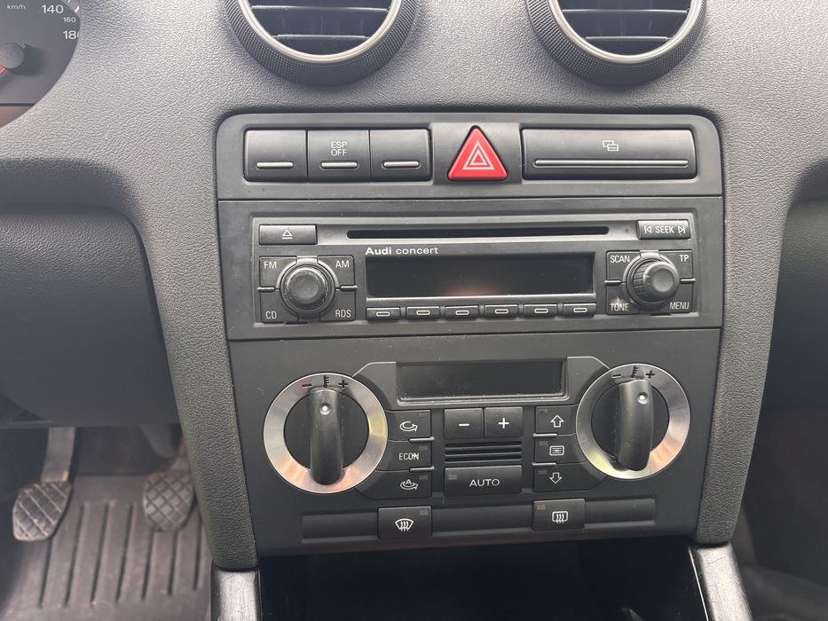 Audi A3 1,6 MPi бензин