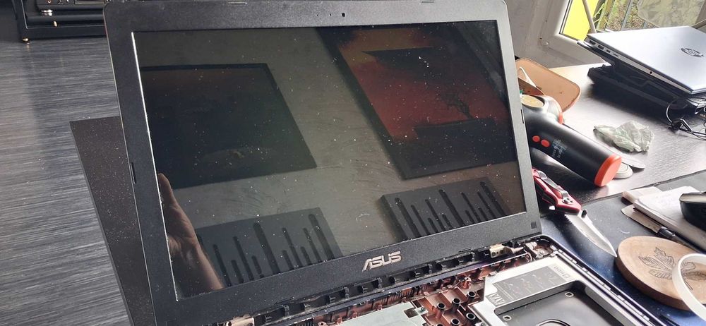 Laptop Asus X553 na części