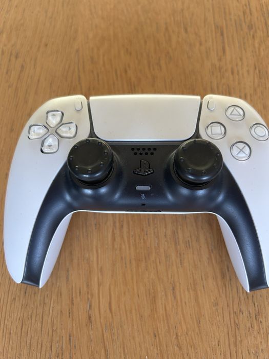Pad do ps5, bardzo dobry stan