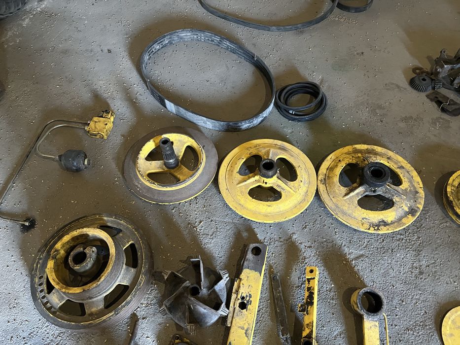 Запчастин на комбайн New Holland TX66-68