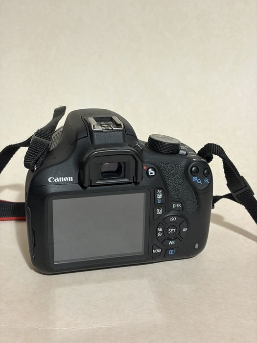 Lustrzanka Canon EOS 1200D EFS 18-55mm