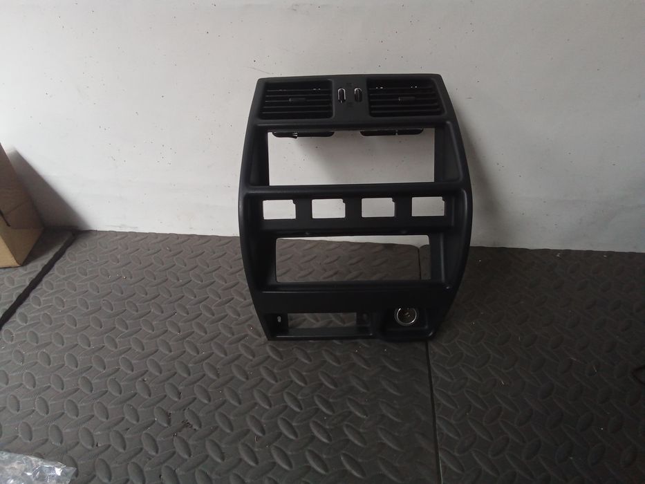 Consola Nissan Terrano 2