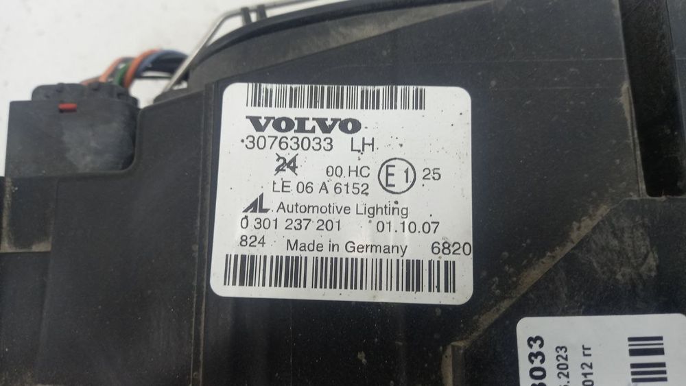 Фара левая Volvo V50 S40 2008-2012 30763033