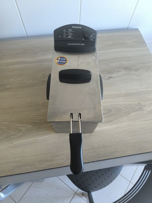 Fritadeira Taurus 2.5 profissional