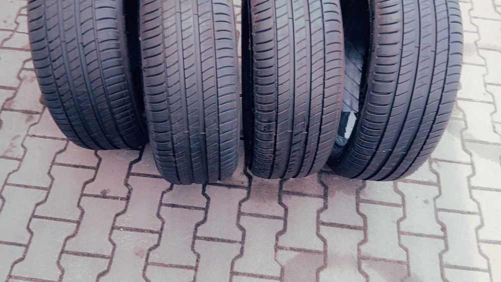 Opony letnie Michelin 215/50 R18