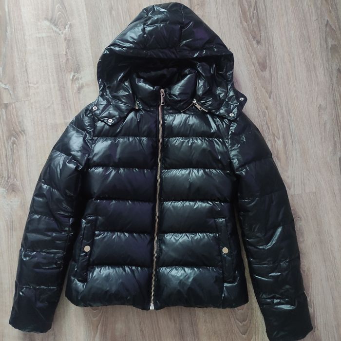 Зимовий жіночий пуховик