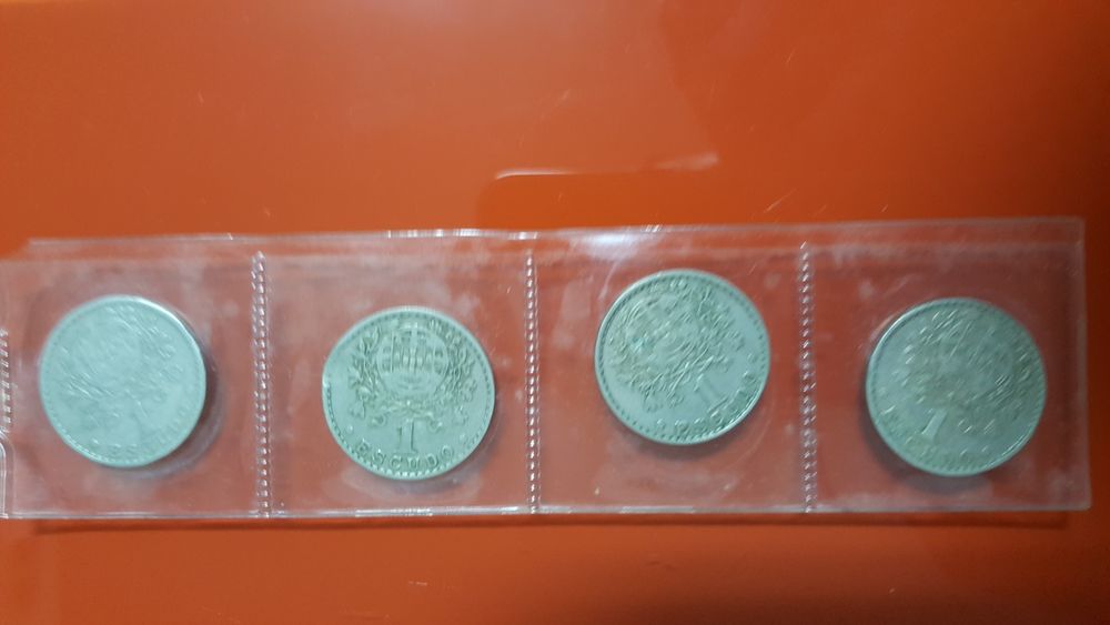 9 Moedas de 1 escudo antigas em bom estado