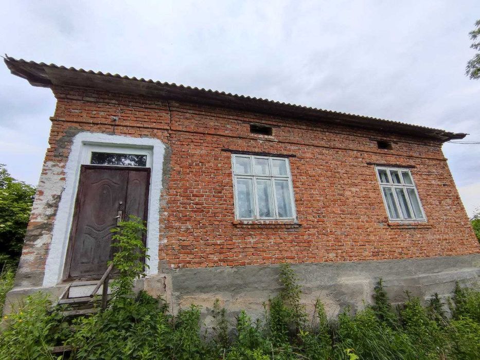 Продається цегляний будинок, у Галицькому районі, село Нові Скоморохи.
