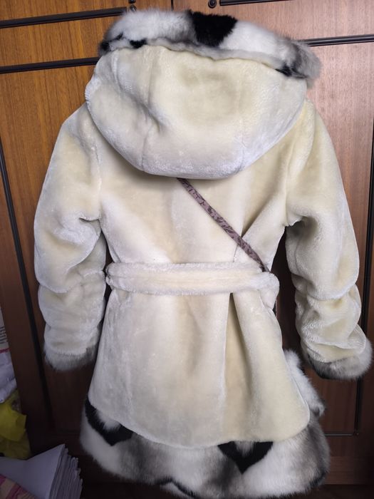 Шубка на дівчинку 135-140