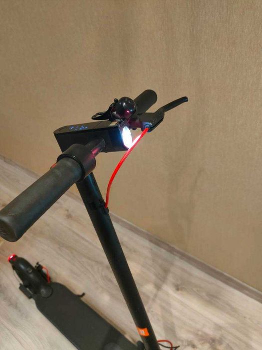 Xiaomi Mi Electric Scooter Pro 2