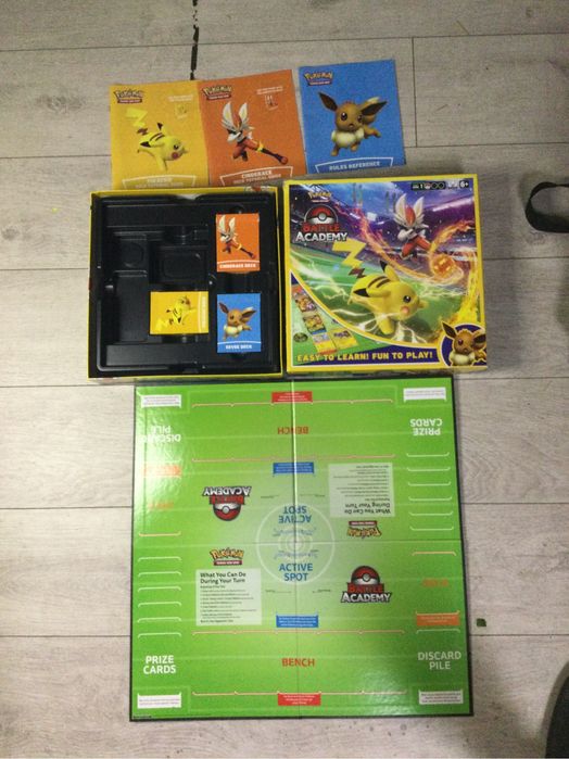 Gra planszowa POKEMON Battle Academy arena do gry w karty