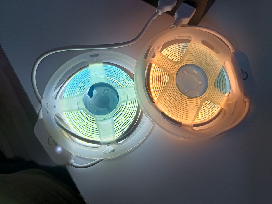 LED стрічка з USB жовтого та білого кольорів