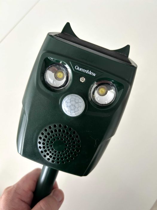 Repelente Ultrassônico Solar para Animais (GATOS, PASSAROS, ETC)