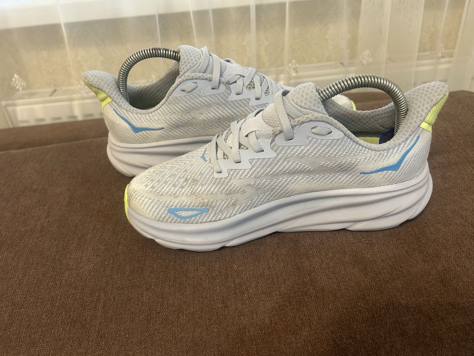 Жіночі Кросівки Hoka One One Clifton 9