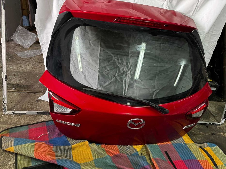 Mazda 2 dj  15-22 41v klapa tylna idealna