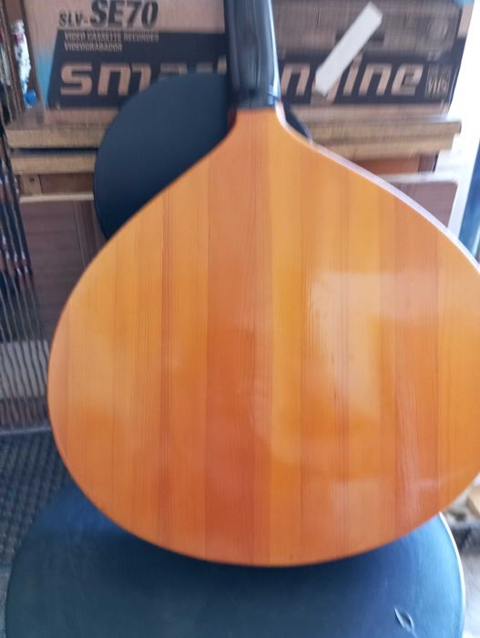 Guitarra portuguesa de 12 cordas muito antiga