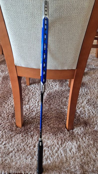 Vendo RAQUETE BADMINTON adulto marca B-SQUARE c/ capa protetora - Como nova!