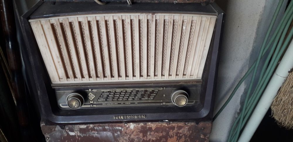 Videos, radios, etc.