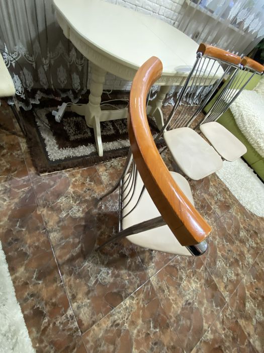 Стільці стула  кухонні