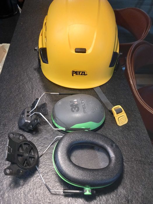 Kask petzl wentylowany plus akcesoria