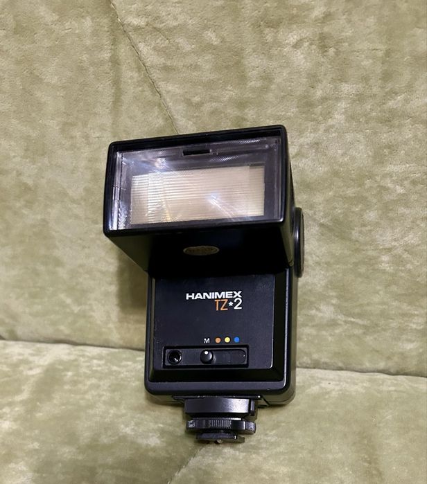 Фотовспышка Minolta и Hanimex