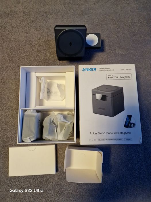 Stacja(ładowarka)  bezprzewodowa ANKER Cube z MagSafe dla APPLE