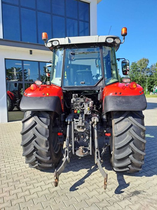 Ciągnik Massey Ferguson 5710S