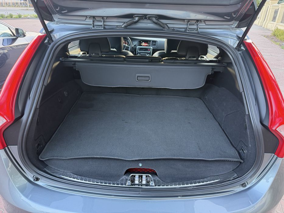 Volvo  V60 D6 Kombi , Bardzo zadbany