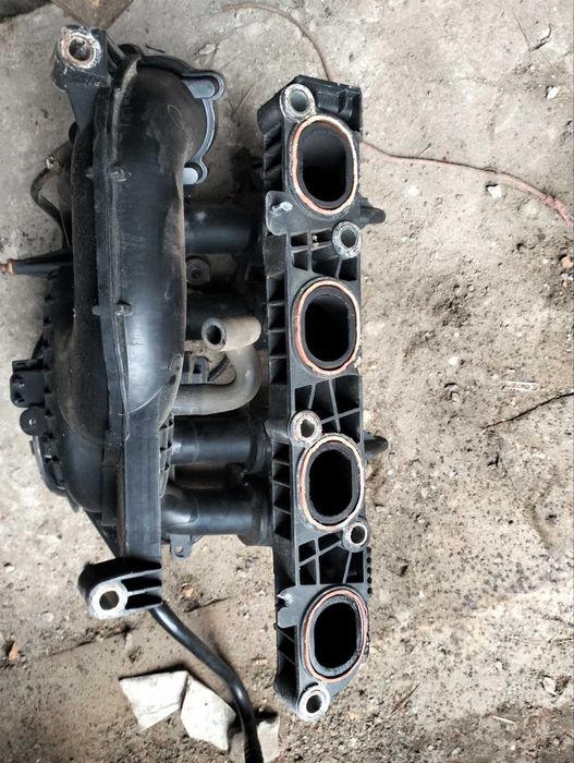 Впускний колектор ford fiesta mk 7