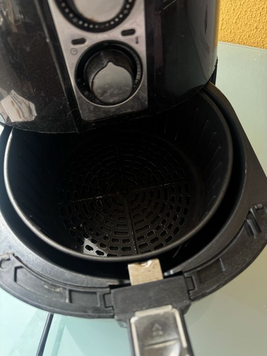 Air fryer em bom estado