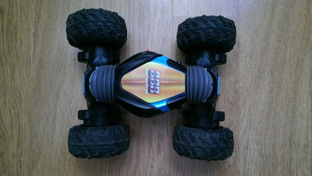 Автомобіль на радіокеруванні Перевертень CV8818-88B 88B