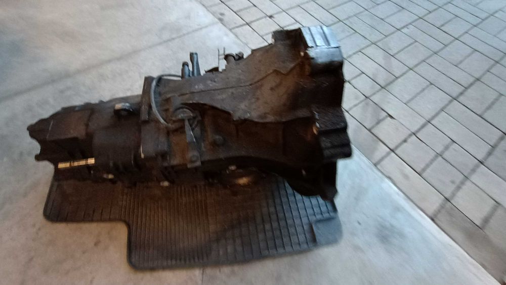 Volkswagen Passat b5  1.9 TDI skrzynia biegów EEN