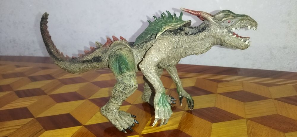 Дракони монстри ...